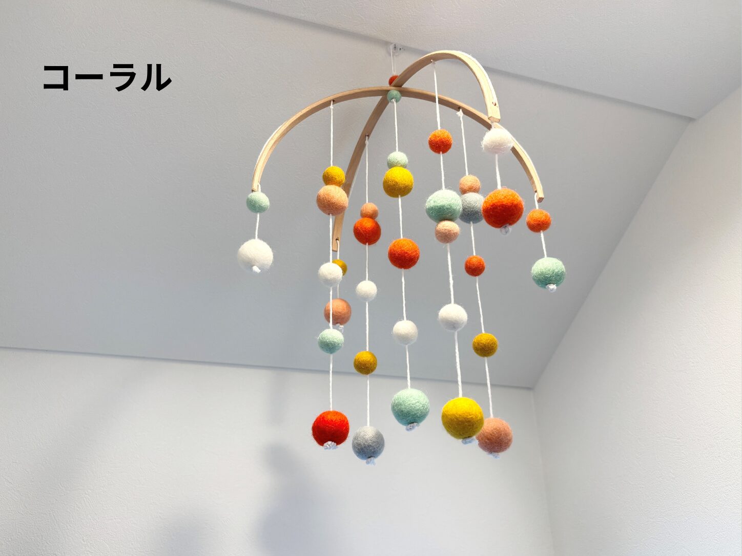 出産祝いギフトセット<br>ベビーモビール ＆ ロンパース - 画像 (7)