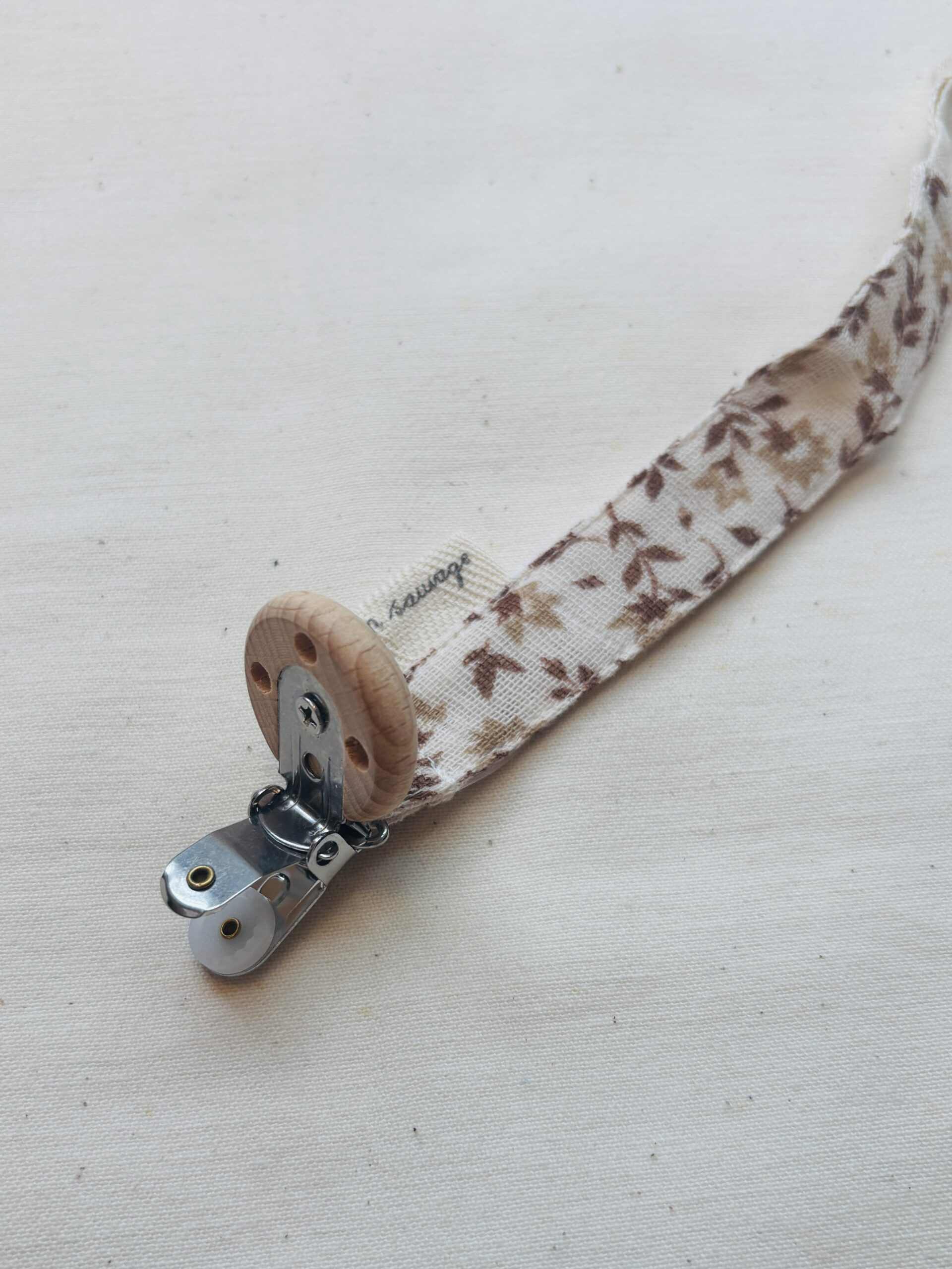 main sauvage(マン ソヴァージュ)<br> Pacifier Clip - 画像 (6)