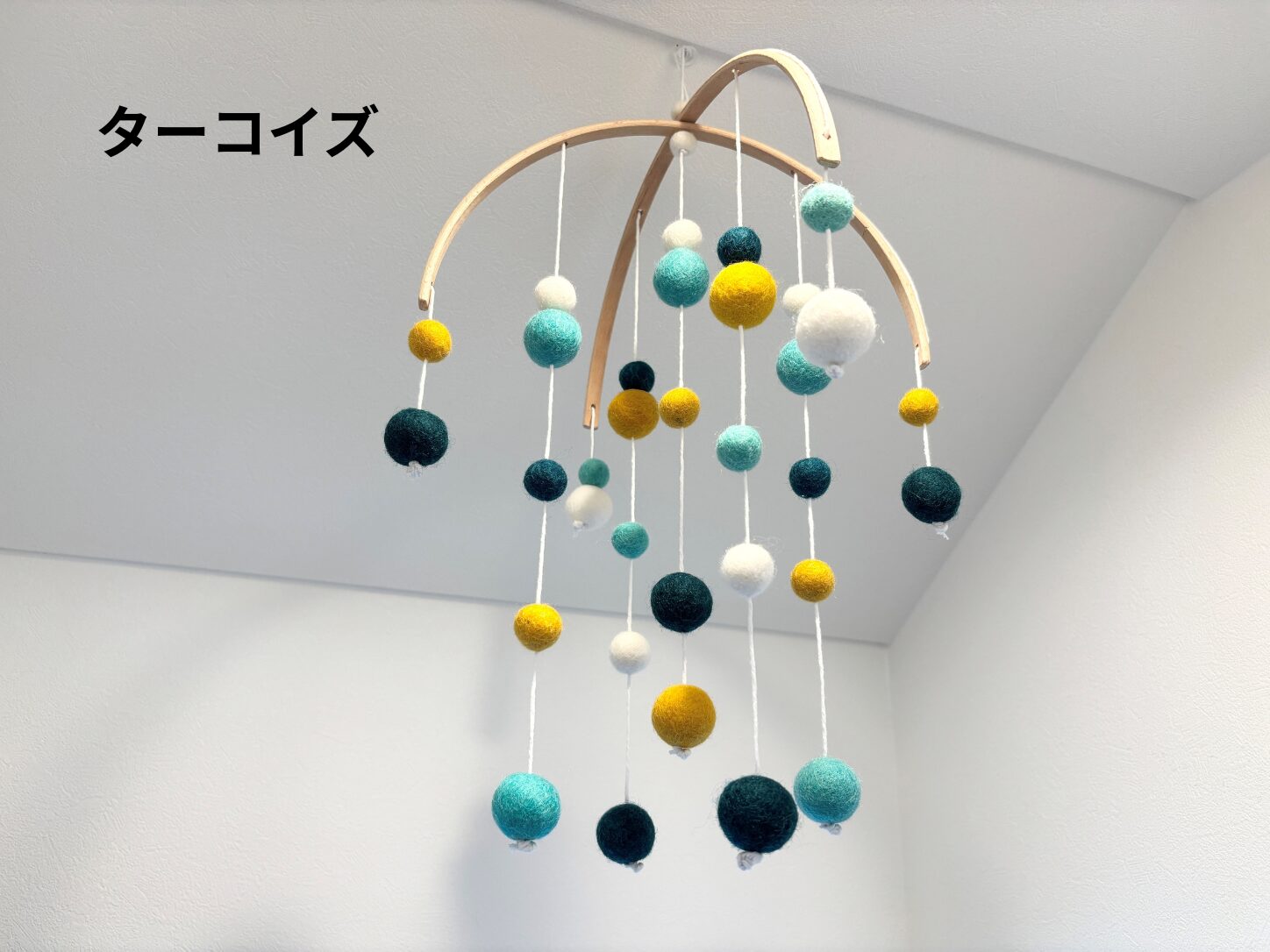 出産祝いギフトセット<br>ベビーモビール ＆ ロンパース - 画像 (8)