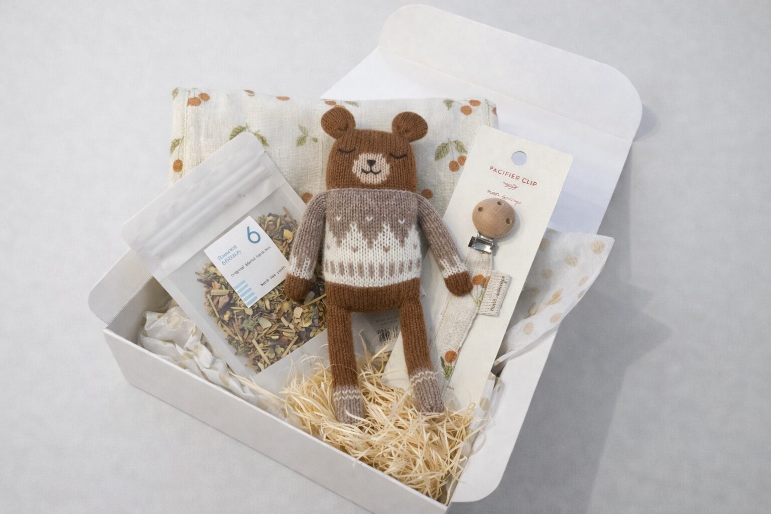 お祝いギフトセット編みぐるみ&おむつシート