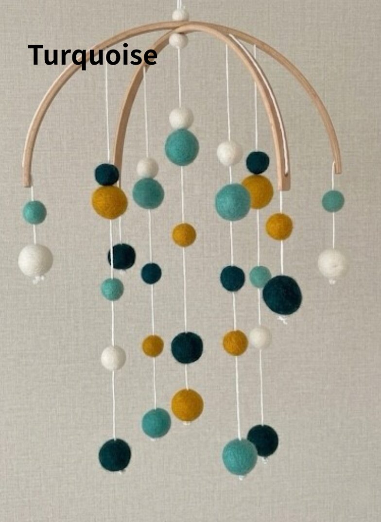 お祝いギフトセット<br>ベビーモビール ＆ ロンパース - 画像 (6)