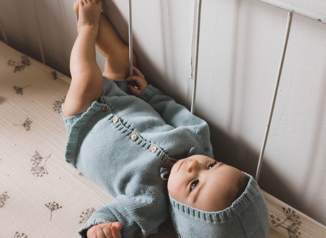 お祝いギフトセット<br>ベビーセットアップ& 靴下 - 画像 (6)