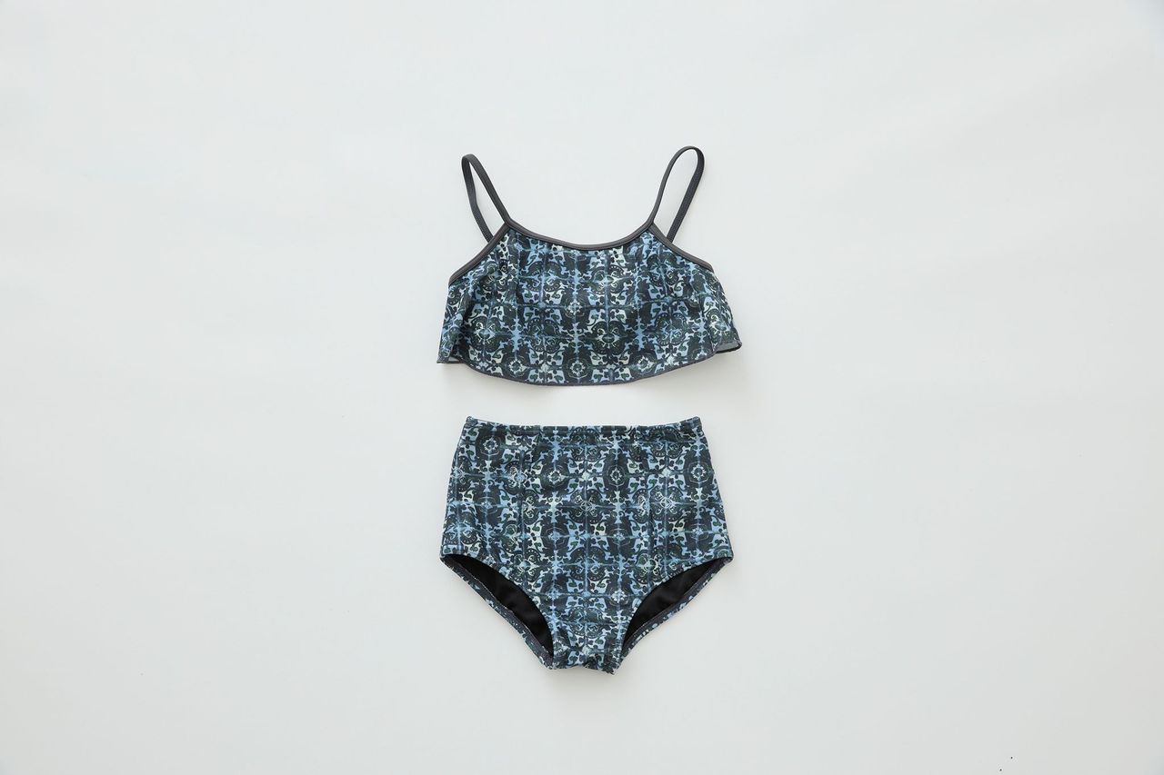 eLfin Folk（エルフィンフォルク）<br> Old Tile Patten Girls Swimwear - 画像 (3)